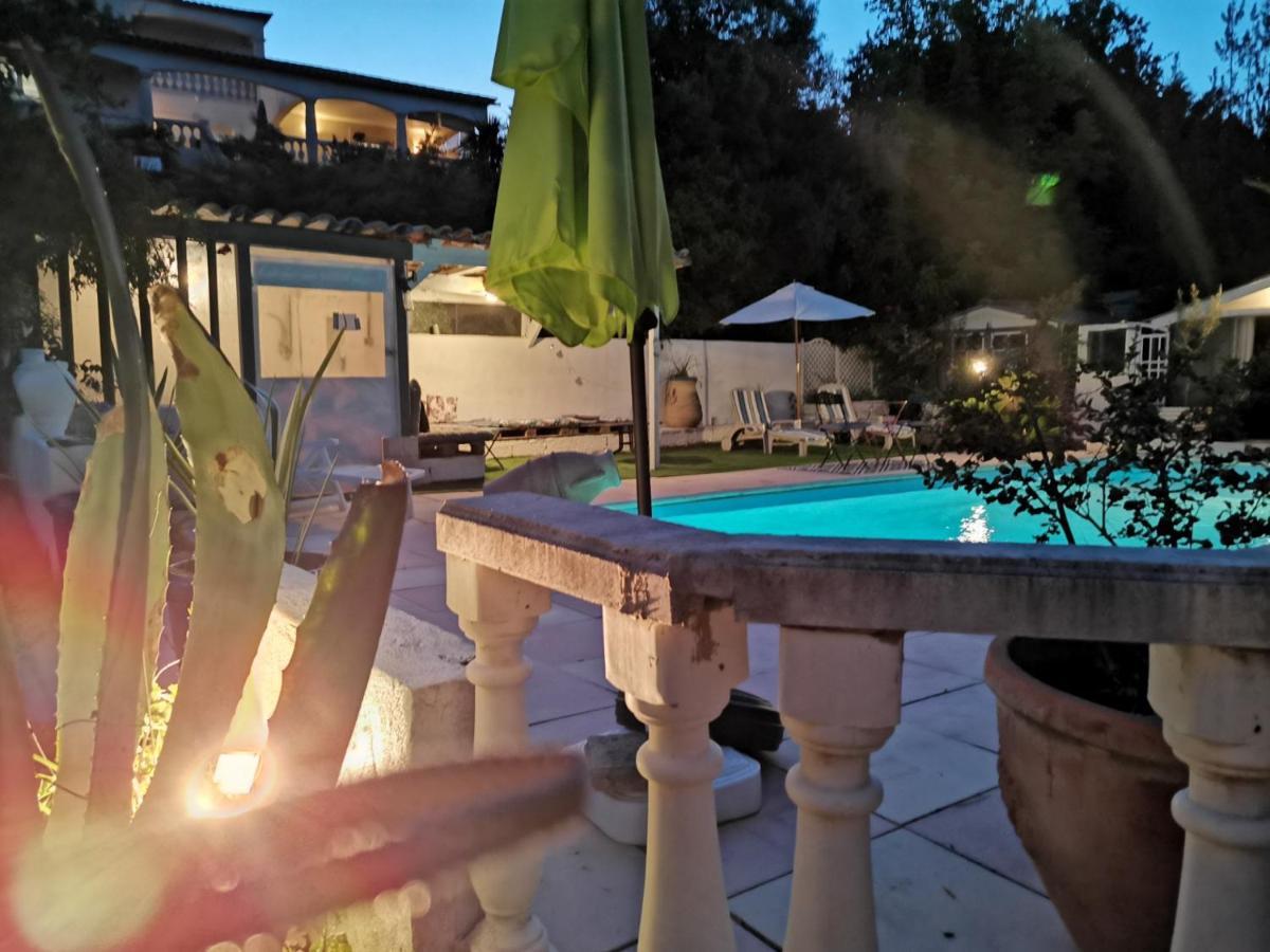 Villa Chiara Magalas المظهر الخارجي الصورة
