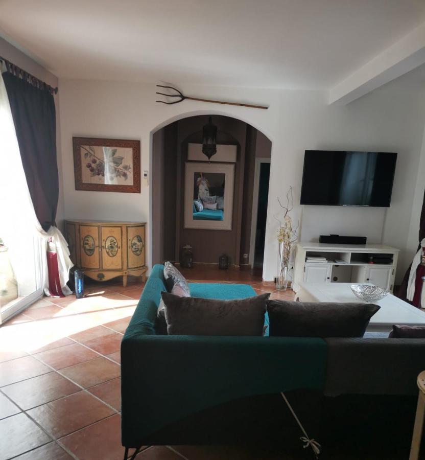 Villa Chiara Magalas المظهر الخارجي الصورة